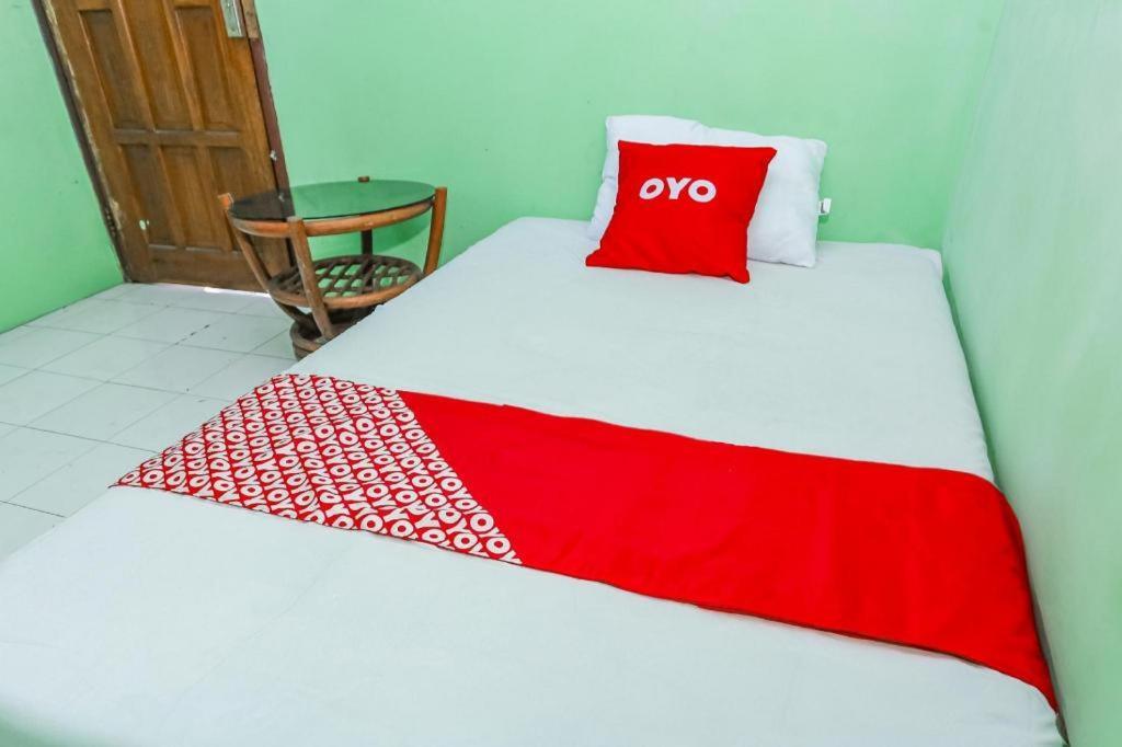 Spot On 94166 Kost Bunda Syariah Hotel Bekasi Exterior photo